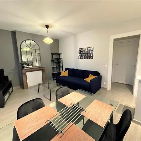 Le Boulard : En Plein Coeur Du Centre De Apartment